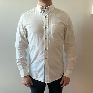 Nautica men’s button down shirt in size S